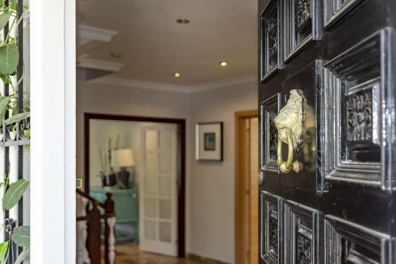 Villa Casakhan, Beautiful Luxury Villa, Marbella Eksteriør billede