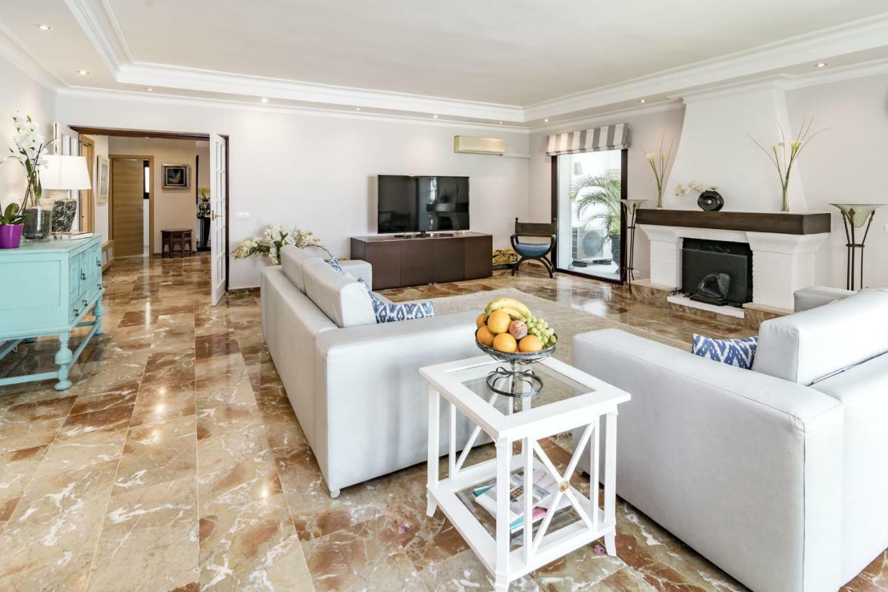 Villa Casakhan, Beautiful Luxury Villa, Marbella Eksteriør billede