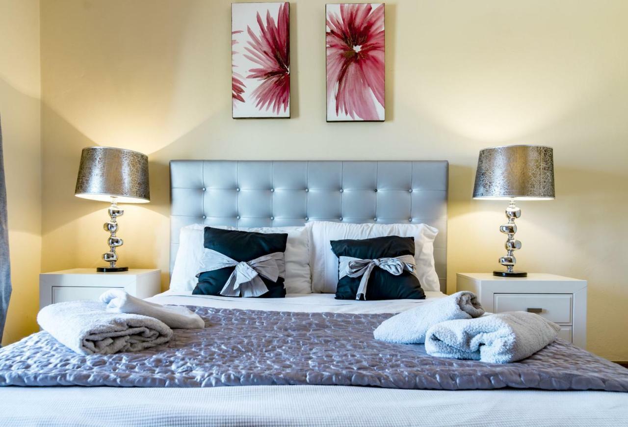 Villa Casakhan, Beautiful Luxury Villa, Marbella Eksteriør billede